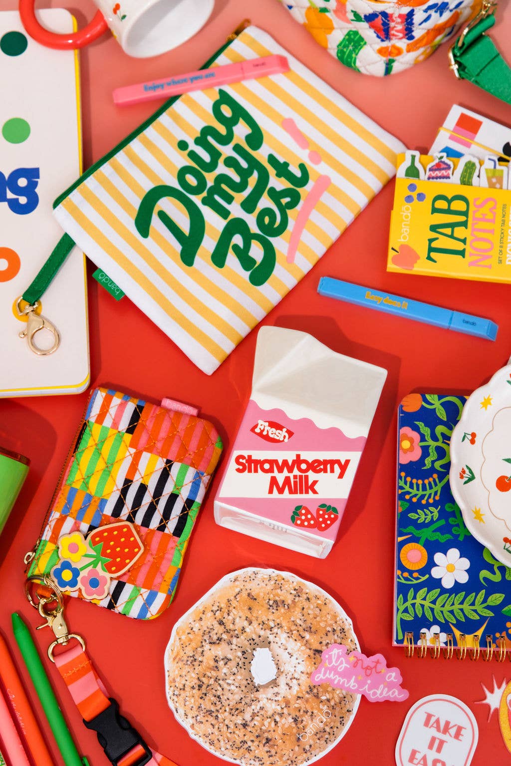 Vaso, latte alla fragola