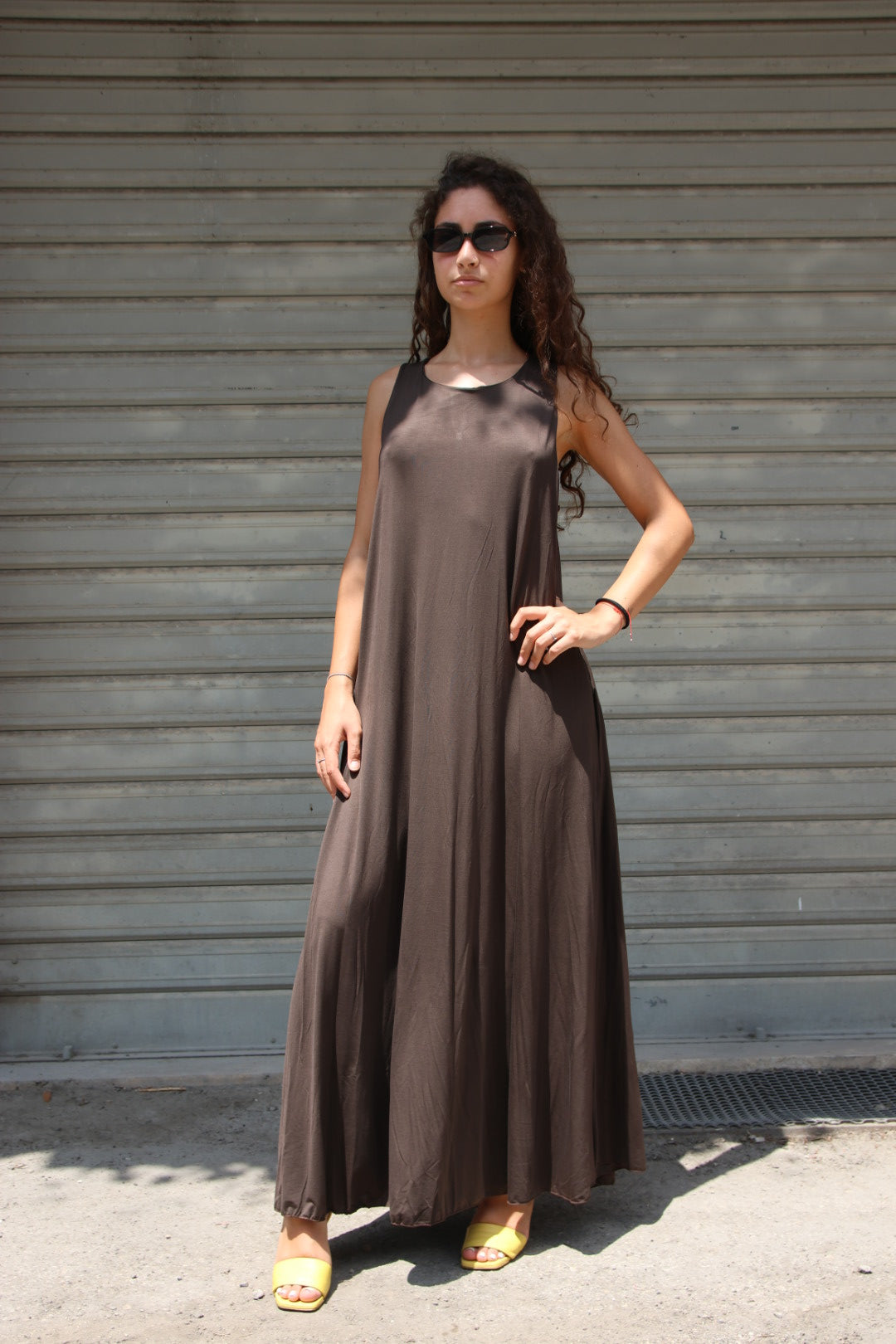 Vestito Yolanda Marrone